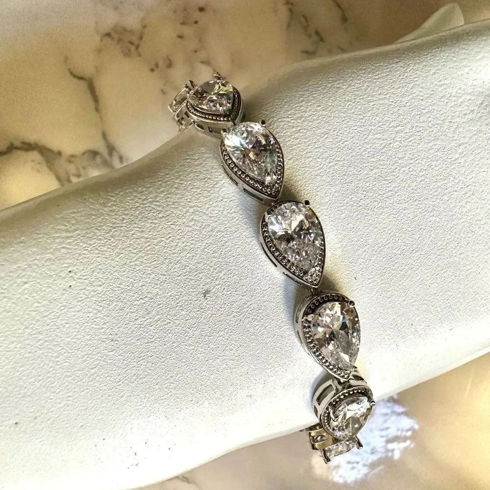 Silver tone rhinestone bracelet